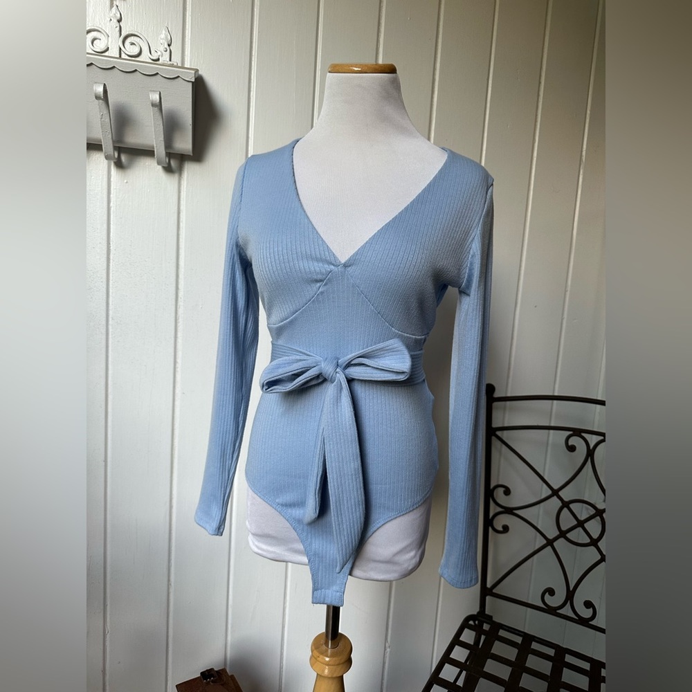 Le Lis Blue Long-Sleeve Bodysuit